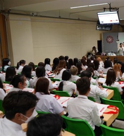 LCI welcomes freshmen to campus for the first time in post-COVID era