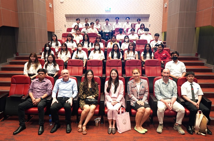 LCI Hosts Distinguished Talk on Visual Mastery and German Cultural Insights